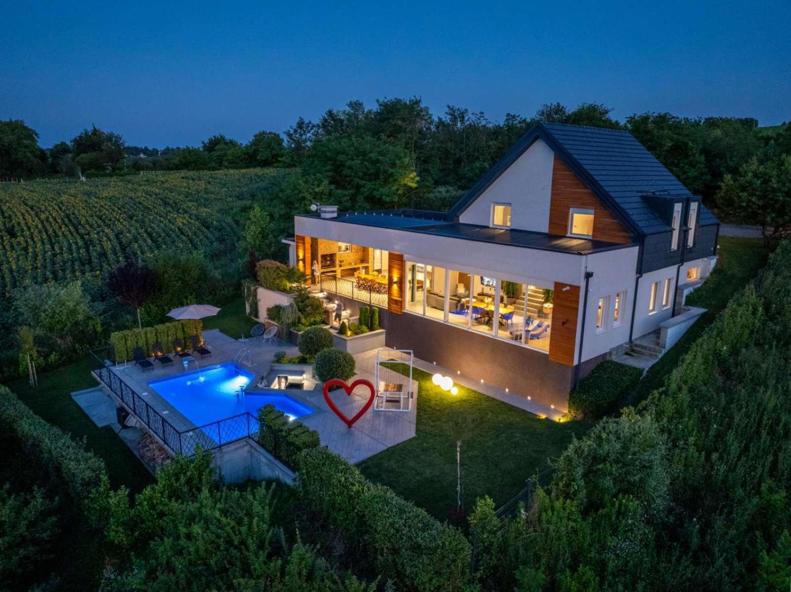 Riverside Pool Villa-Сремски-Карловци Экстерьер фото